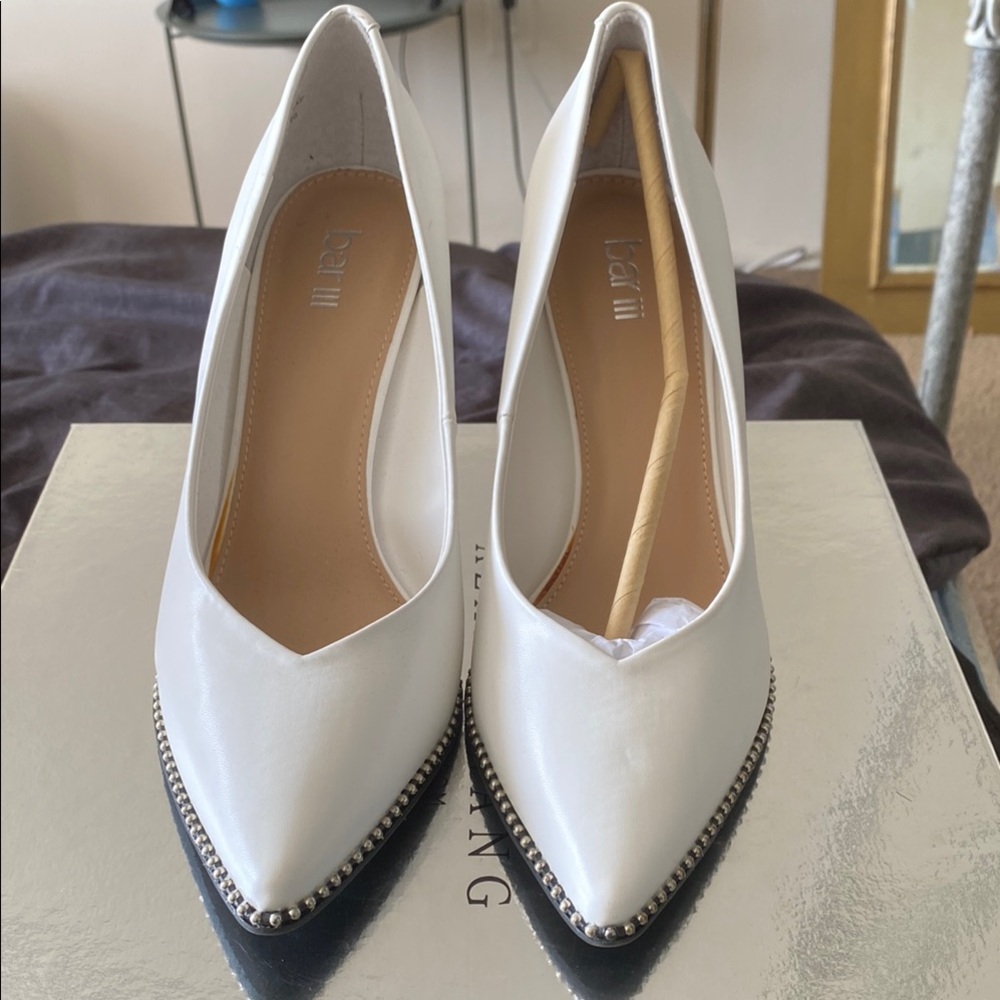 Bar III White and Silver Heels with Pointed Toe